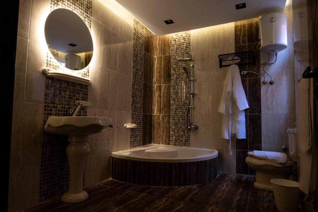 Palm Pyramids View Inn Kafrat al Jabal Екстер'єр фото